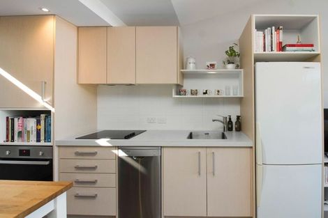 Photo of property in Nouvo Apartments, 5e/21 Rugby Street, Mount Cook, Wellington, 6021