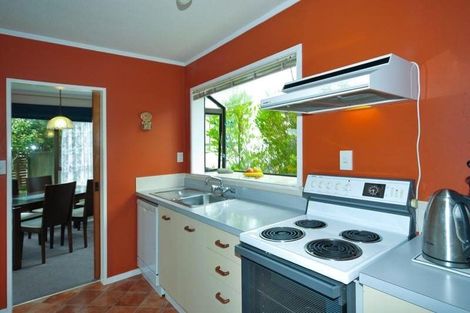 Photo of property in 1/52 Guadeloupe Crescent, Grenada Village, Wellington, 6037