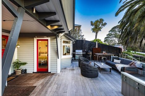 Photo of property in 67 Hackthorne Road, Cashmere, Christchurch, 8022