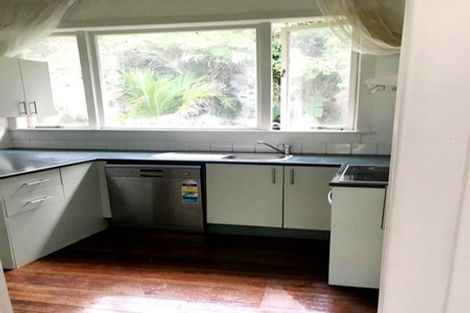 Photo of property in 233 Portage Road, Green Bay, Auckland, 0604