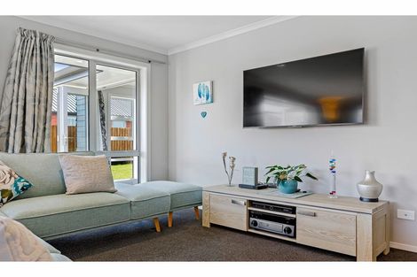 Photo of property in 77 Beaumont Drive, Rolleston, 7614