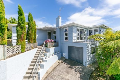 Photo of property in 72 Redwood Avenue, Tawa, Wellington, 5028