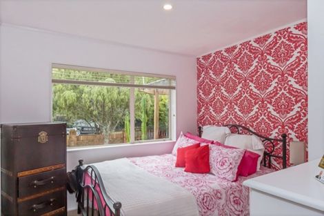 Photo of property in 5 Shadon Place, Stanmore Bay, Whangaparaoa, 0932