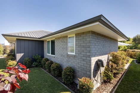 Photo of property in 30 Kauri Lane, Omokoroa, 3114