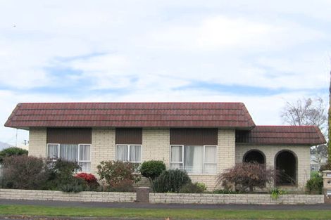 Photo of property in 233 Sandwich Road, St Andrews, Hamilton, 3200