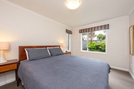 Photo of property in 42 Dorking Road, Brooklyn, Wellington, 6021