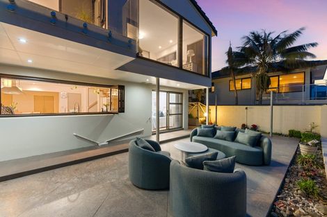 Photo of property in 2/10 Lilford Place, Half Moon Bay, Auckland, 2012