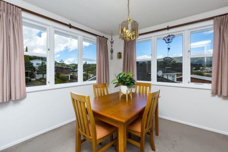 Photo of property in 27 Sunnyview Drive, Brown Owl, Upper Hutt, 5018