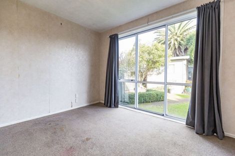 Photo of property in 43 Skerten Avenue, Hornby, Christchurch, 8042