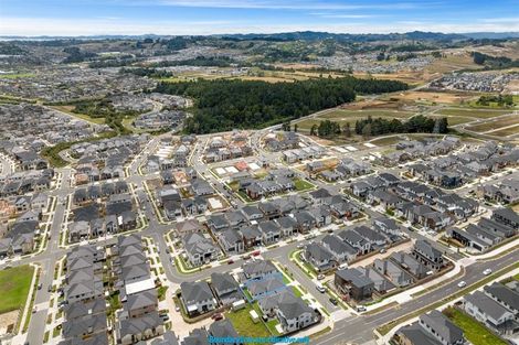 Photo of property in 83 Drumbuoy Drive, Flat Bush, Auckland, 2019