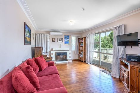 Photo of property in 62 Seymour Road, Sunnyvale, Auckland, 0612