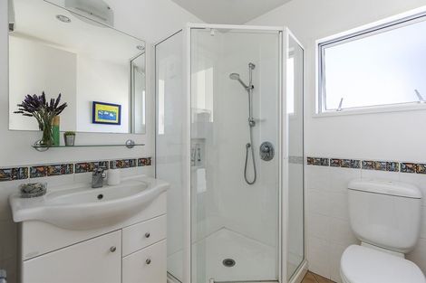 Photo of property in 123a Nevay Road, Miramar, Wellington, 6022