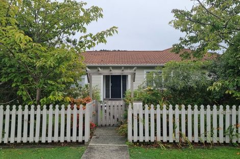 Photo of property in 39 Beauchamp Street, Tawa, Wellington, 5028