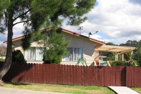 Photo of property in 2/20 Starforth Place, Henderson, Auckland, 0612