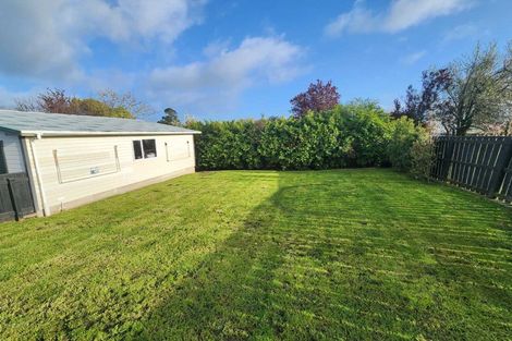 Photo of property in 8 Clifton Street, Bulls, 4818