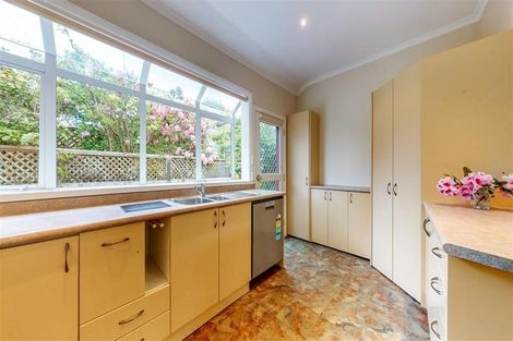 Photo of property in 6 Station Road, Khandallah, Wellington, 6035