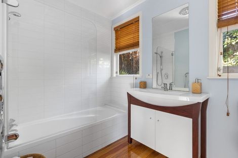 Photo of property in 7 Norfolk Road, Waipahihi, Taupo, 3330