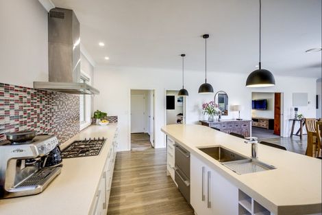 Photo of property in 23 Waipuka Road, Waimarama, Havelock North, 4294