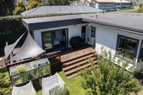 Photo of property in 40 Kapiti Crescent, Titahi Bay, Porirua, 5022