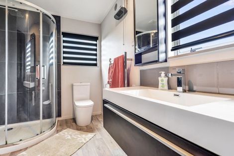 Photo of property in 30a Harrowfield Drive, Harrowfield, Hamilton, 3210