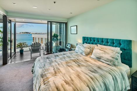 Photo of property in Patent 326 Apartments, 404s/326 Evans Bay Parade, Hataitai, Wellington, 6021