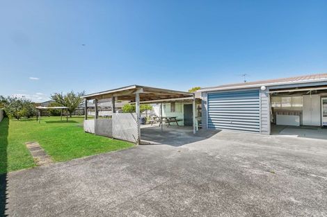 Photo of property in 11 Domain Road, Weymouth, Auckland, 2103