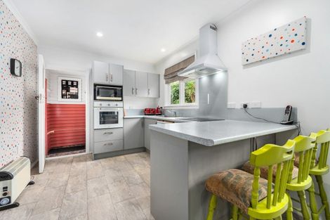 Photo of property in 17 Flyger Street, Kimbolton, 4774