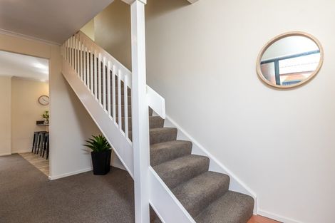 Photo of property in 2/49 Ranui Terrace, Tawa, Wellington, 5028