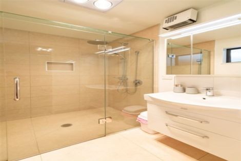 Photo of property in 3b Dickson Crescent, Hornby, Christchurch, 8042