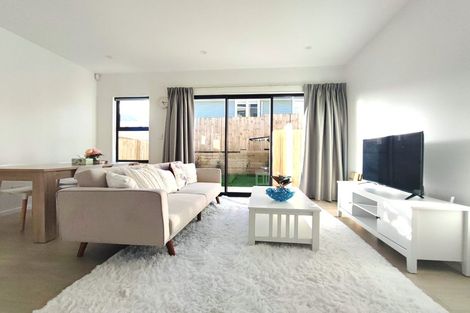 Photo of property in 1/25 Abbotleigh Avenue, Te Atatu Peninsula, Auckland, 0610