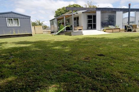 Photo of property in 49 Stevenson Road, Clarks Beach, 2122