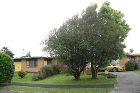 Photo of property in 6a Tatua Place, Conifer Grove, Takanini, 2112