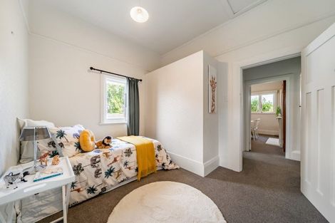 Photo of property in 8 Roxburgh Grove, Petone, Lower Hutt, 5012