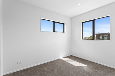 Photo of property in 20 Port Way, Rosehill, Papakura, 2113