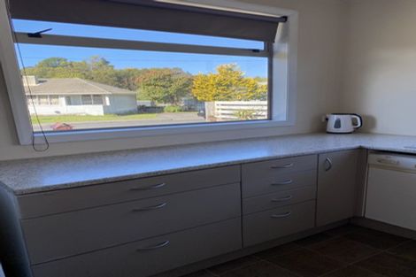 Photo of property in 63 Parsons Street, Frankleigh Park, New Plymouth, 4310