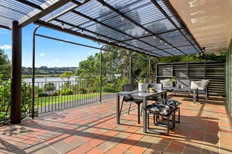 Photo of property in 2 Wharf Road, Te Atatu Peninsula, Auckland, 0610