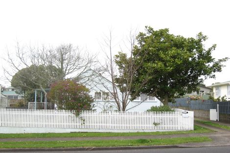 Photo of property in 28 Gardenia Avenue, Bell Block, New Plymouth, 4312