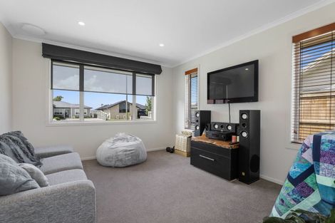 Photo of property in 43 Huka Heights Drive, Rangatira Park, Taupo, 3330