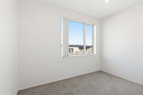 Photo of property in 5b Poruru Close, Papakura, 2110