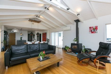 Photo of property in 205 King Road, Inglewood, 4386