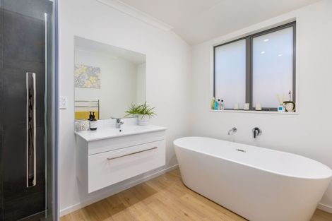 Photo of property in 31 Te Hurunui Drive, Pegasus, 7612