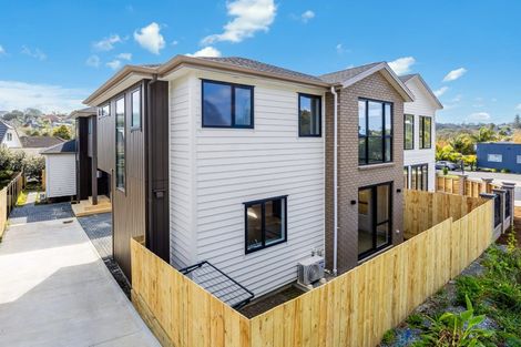 Photo of property in 142 Moore Street, Hillcrest, Auckland, 0627