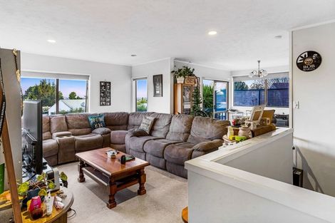 Photo of property in 45 Anich Road, Massey, Auckland, 0614