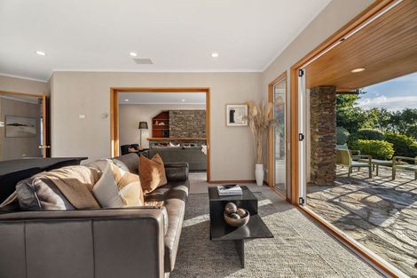 Photo of property in 45 Bay View Road, Kelvin Heights, Queenstown, 9300