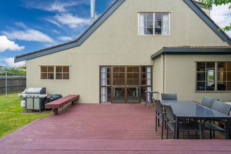 Photo of property in 8 Kew Place, Richmond Heights, Taupo, 3330