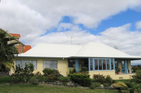 Photo of property in 2 Chestnut Way, Bellevue, Tauranga, 3110