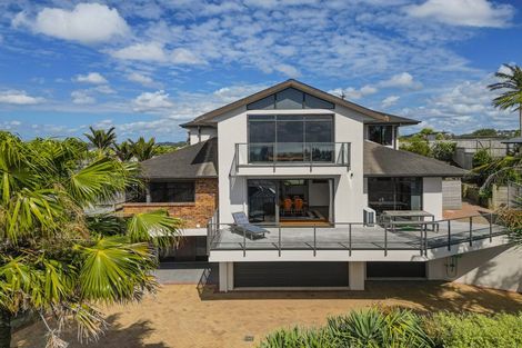 Photo of property in 10 Ashburn Close, Orewa, 0931