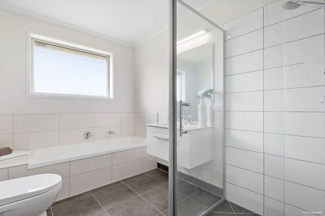 Photo of property in 96 Hillpark Drive, Pokeno, 2402