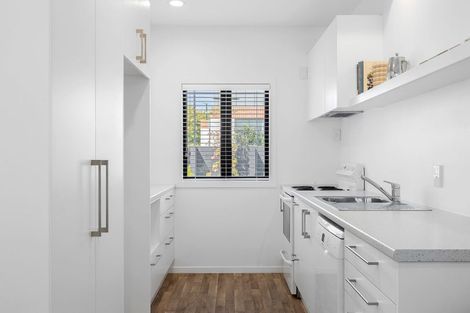 Photo of property in 10/140 Office Road, Merivale, Christchurch, 8014