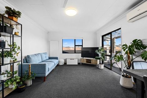 Photo of property in 19 Tukapa Street, Westown, New Plymouth, 4310